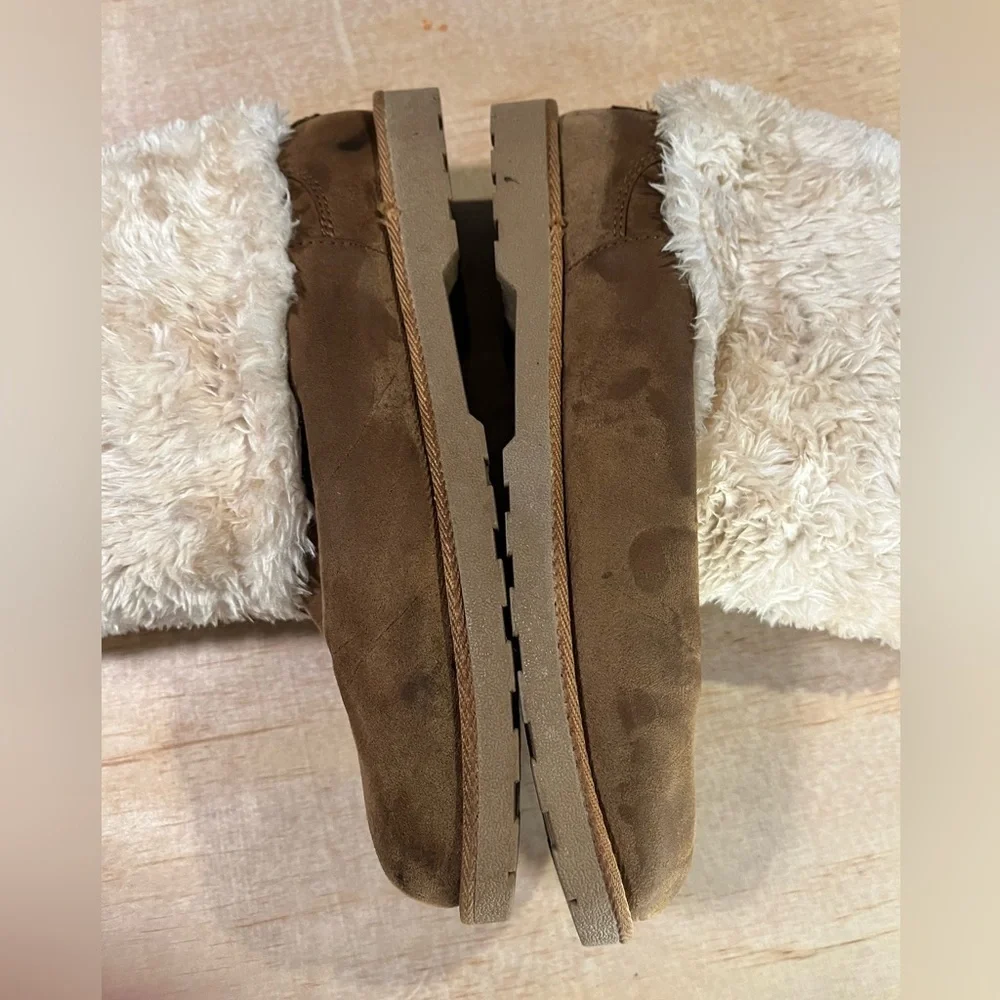 Makalu California Henoa Womens 10 Suede Brown Boots Fur Trimmed Low Boot